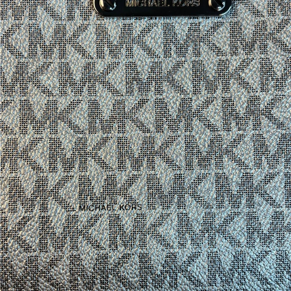 Michael Kors Silver Monogram Logo Belt Bag Pack L/XL 556195‎ Mens Womens